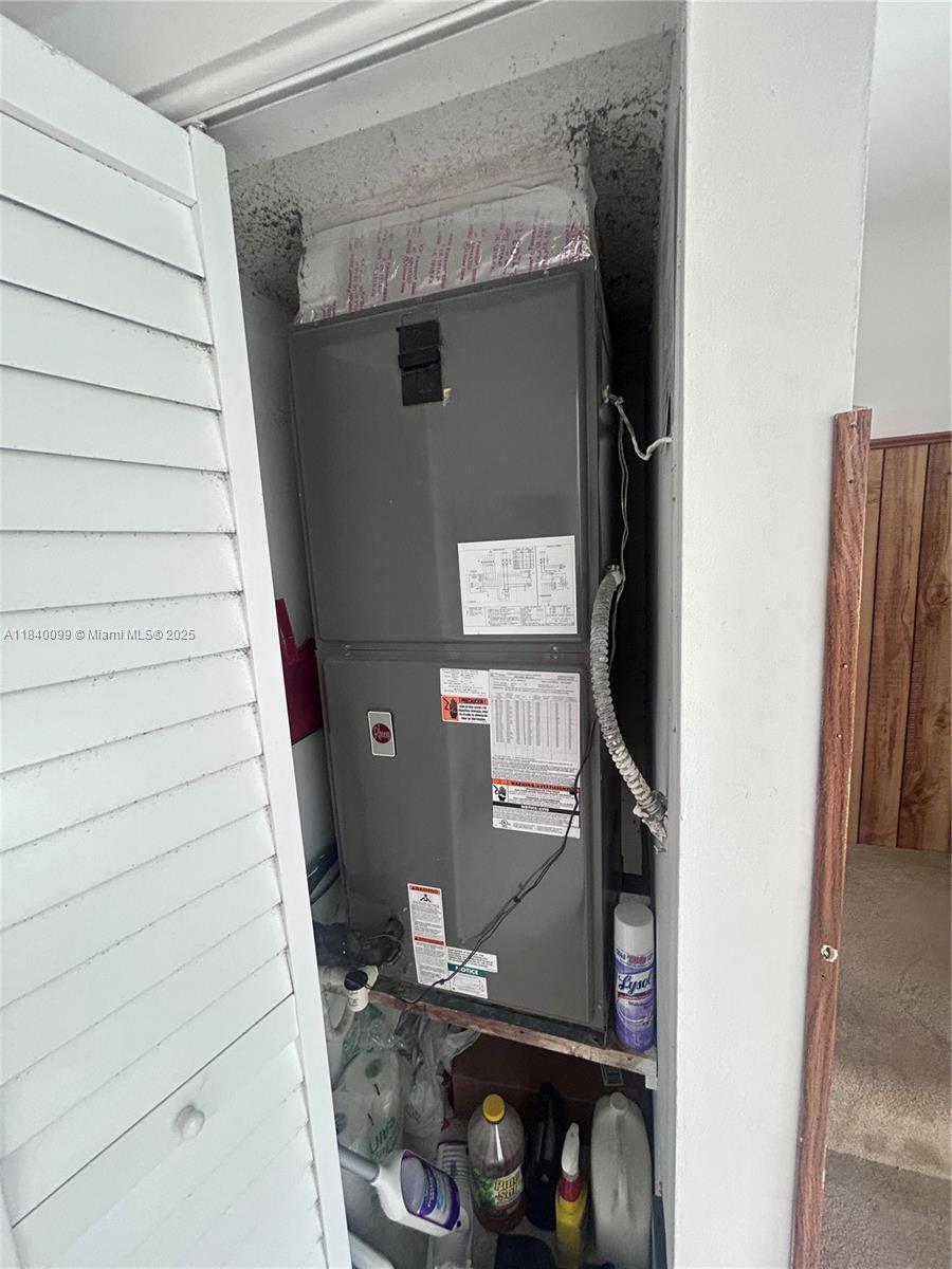 POINCIANA IS YT & RCQ CLU - Residential