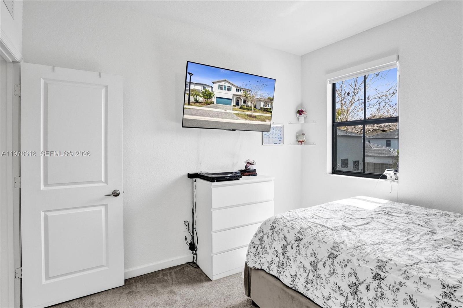 PINE ISLE - Residential