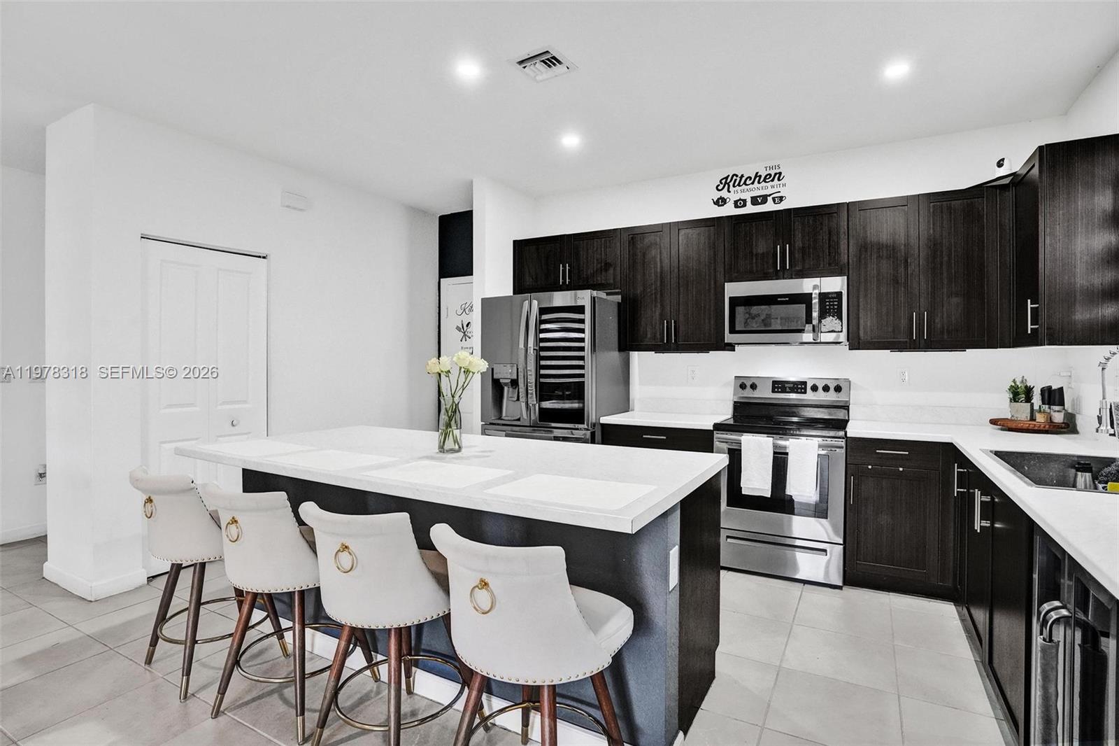 PINE ISLE - Residential