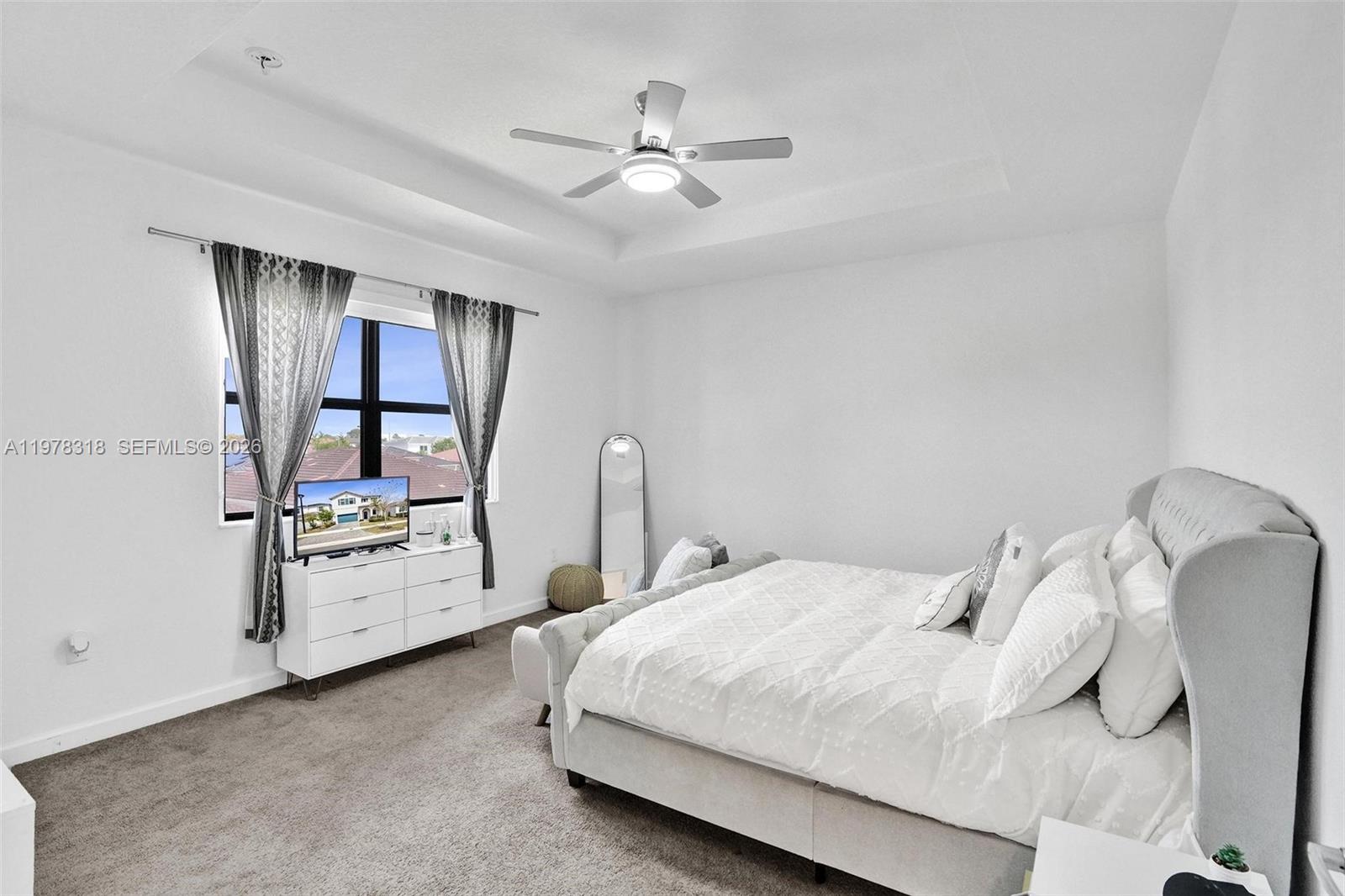 PINE ISLE - Residential