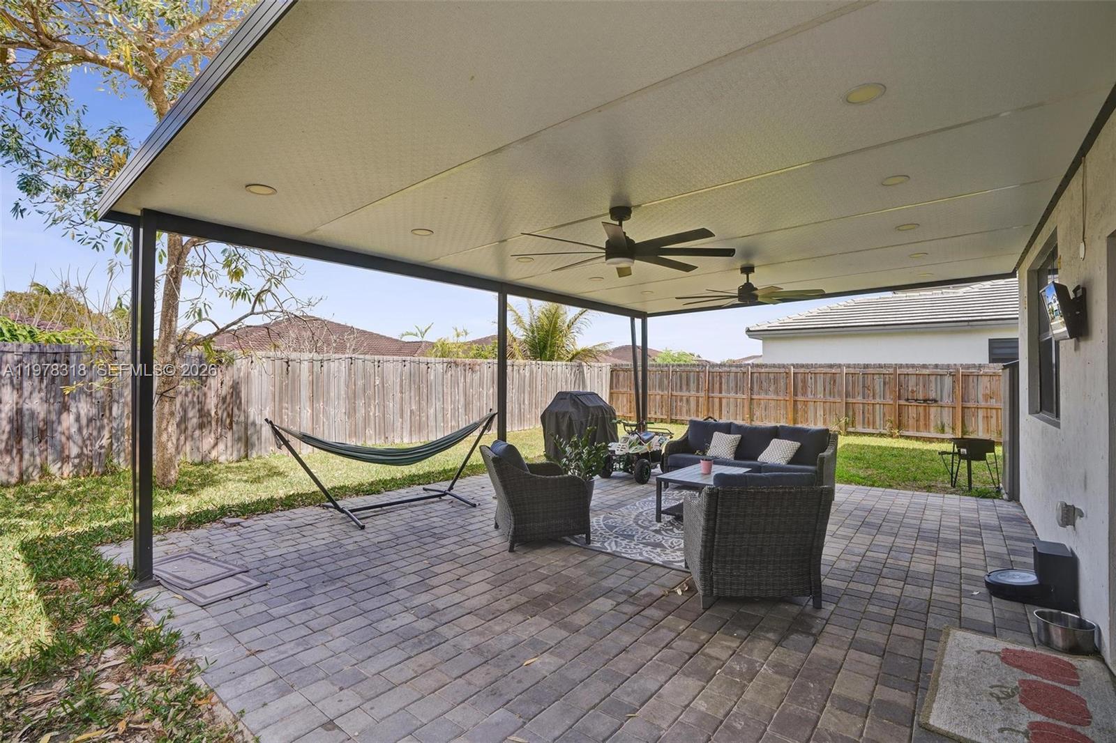 PINE ISLE - Residential