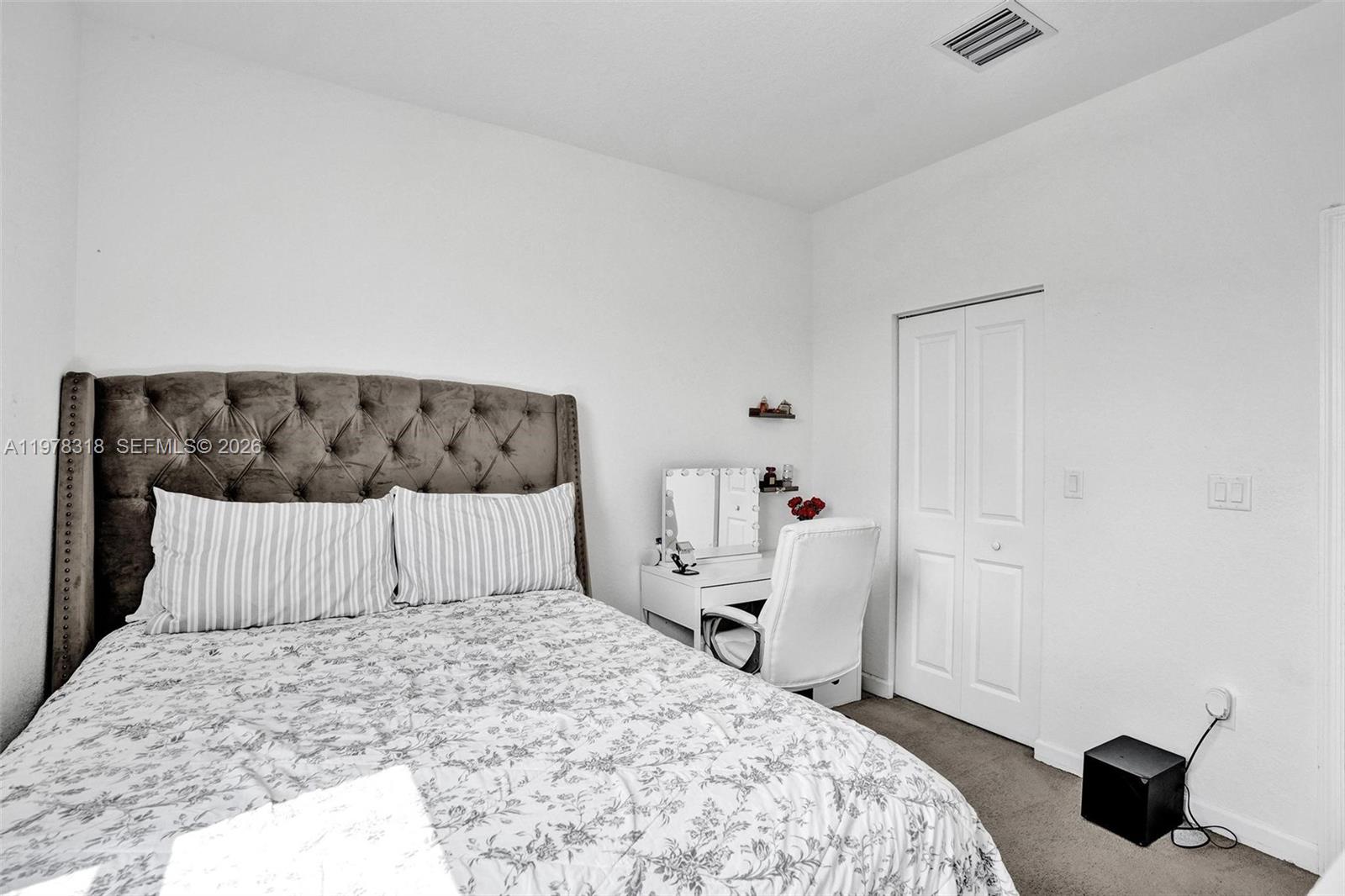 PINE ISLE - Residential