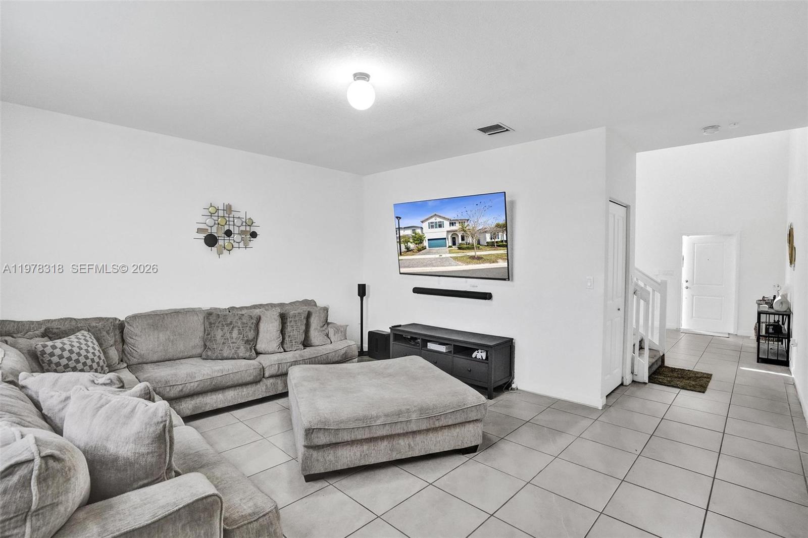 PINE ISLE - Residential