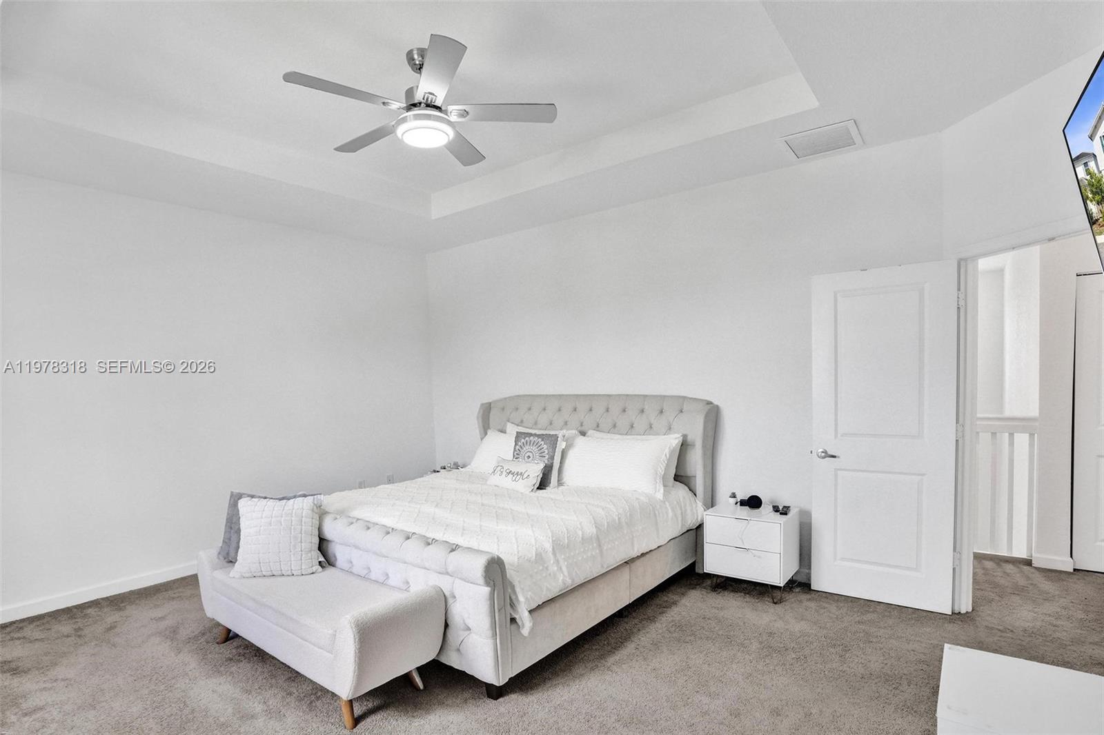 PINE ISLE - Residential