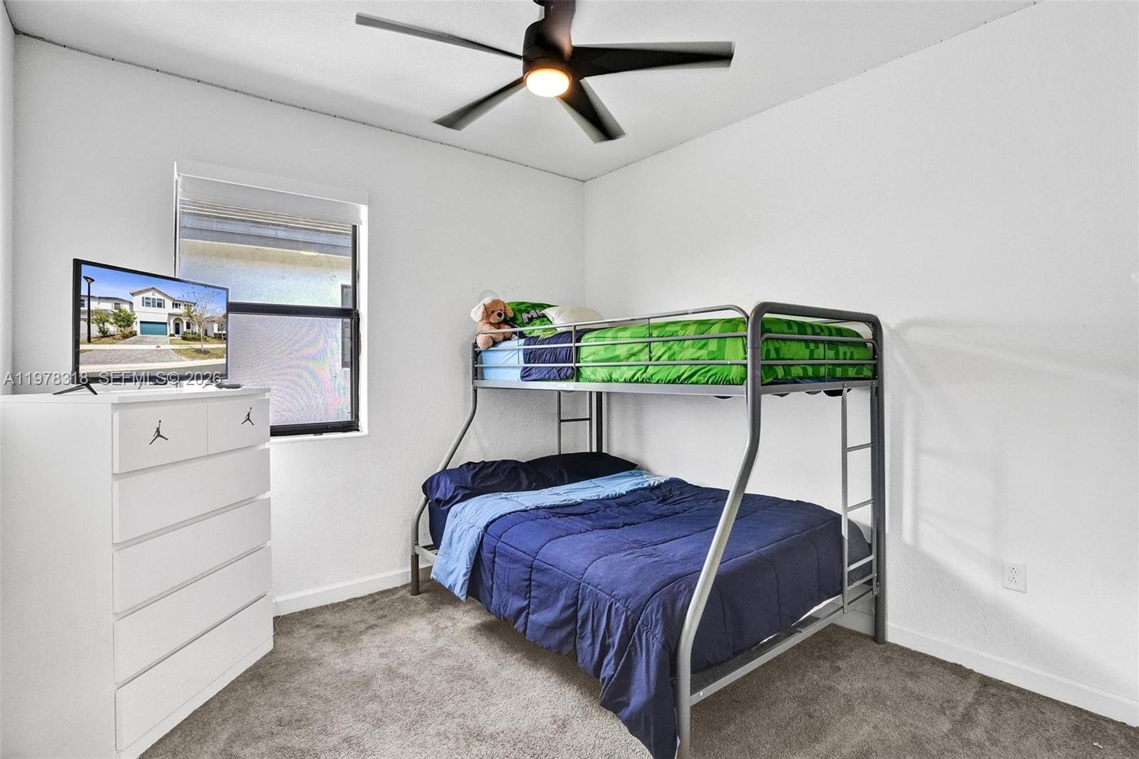 PINE ISLE - Residential