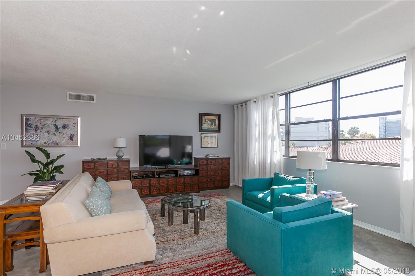 BAY ROC CONDO - Residential