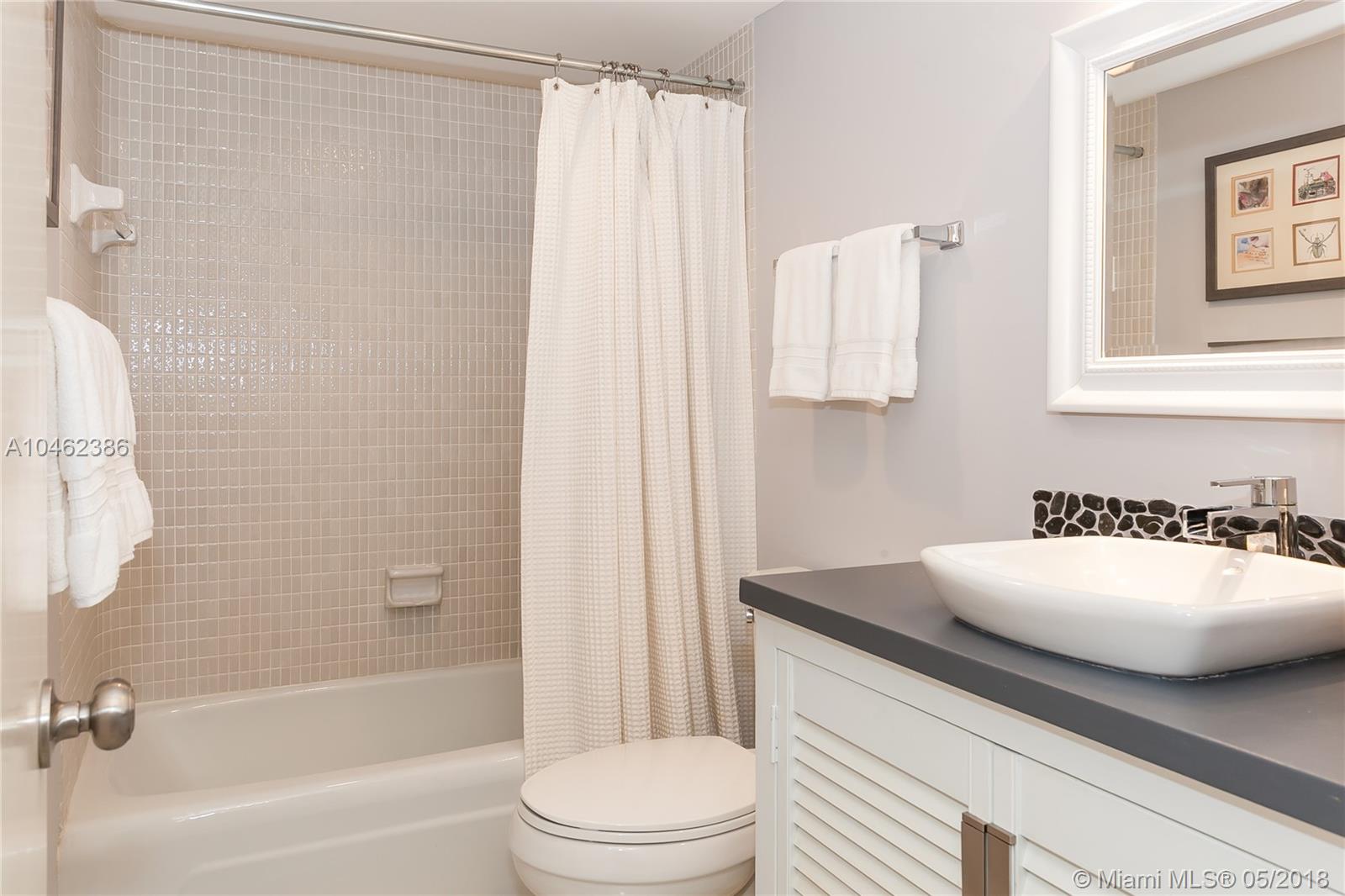 BAY ROC CONDO - Residential