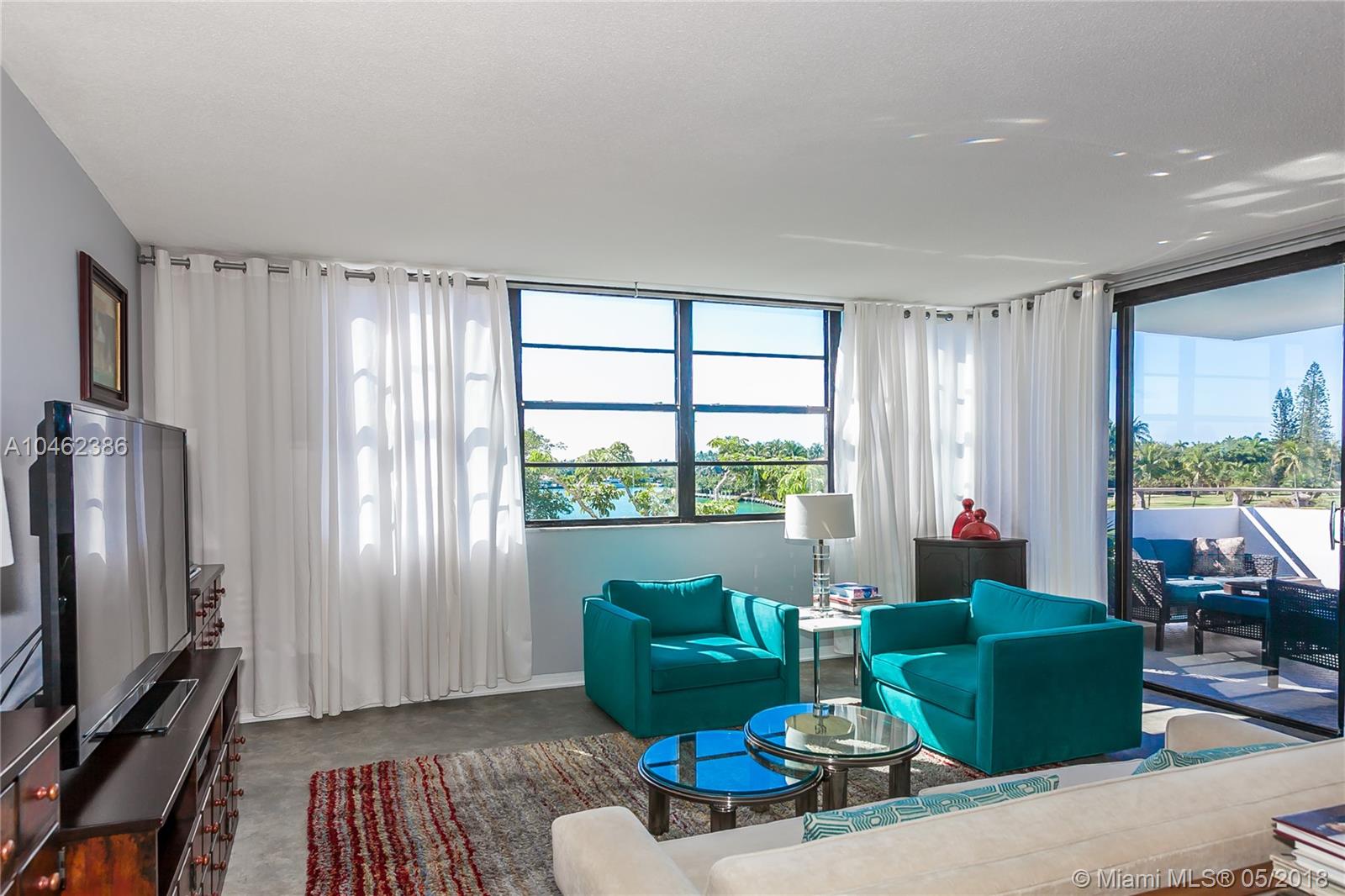 BAY ROC CONDO - Residential