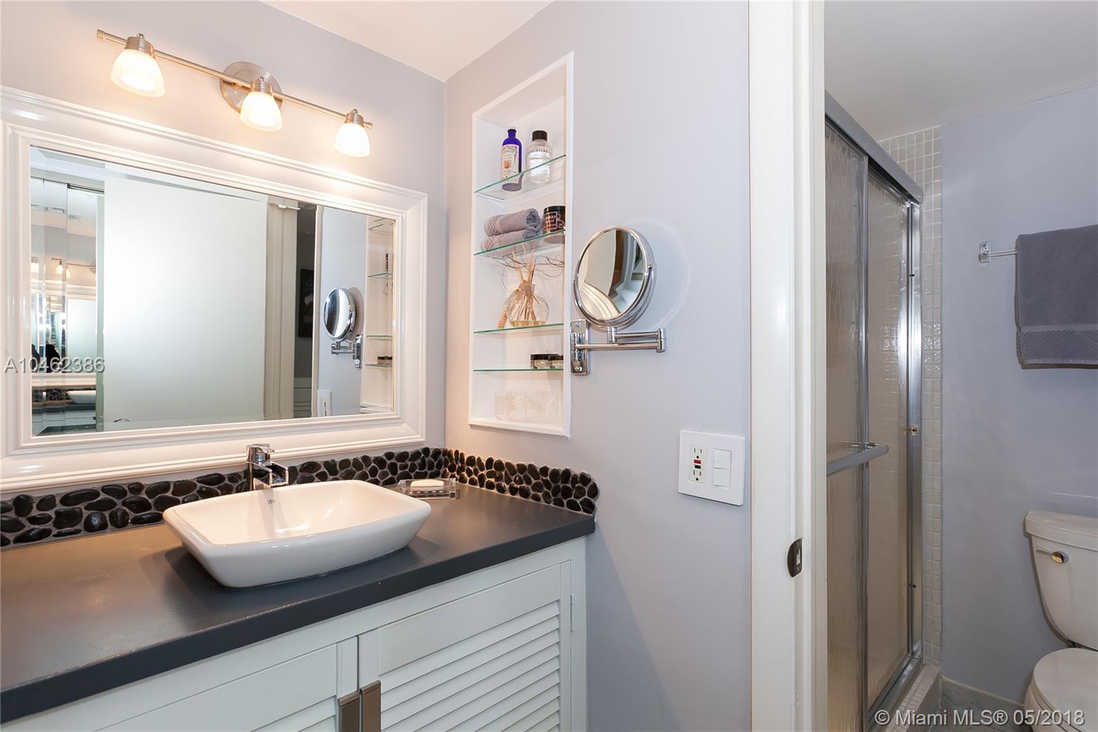BAY ROC CONDO - Residential
