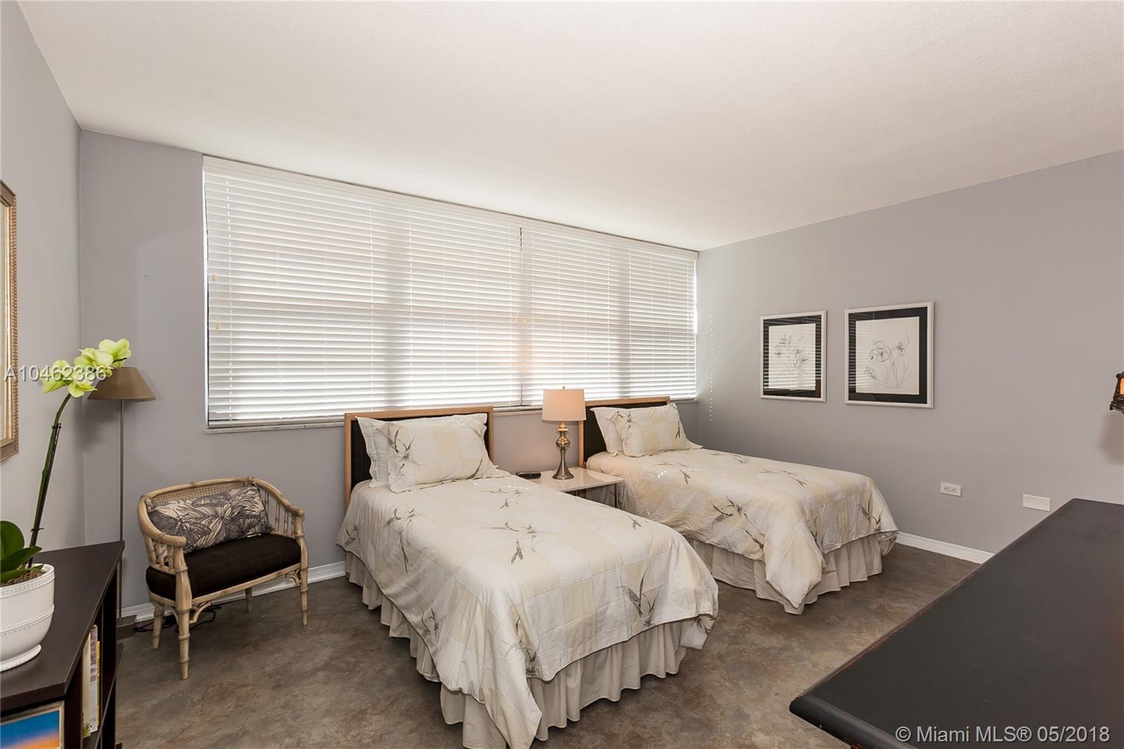 BAY ROC CONDO - Residential