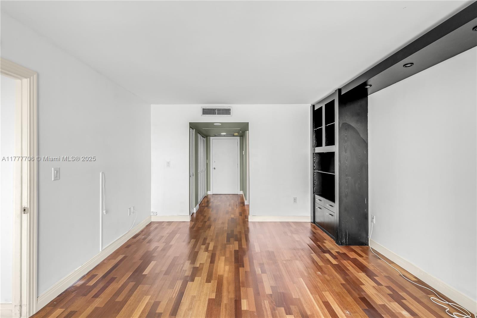 JOCKEY CLUB CONDO - Residential