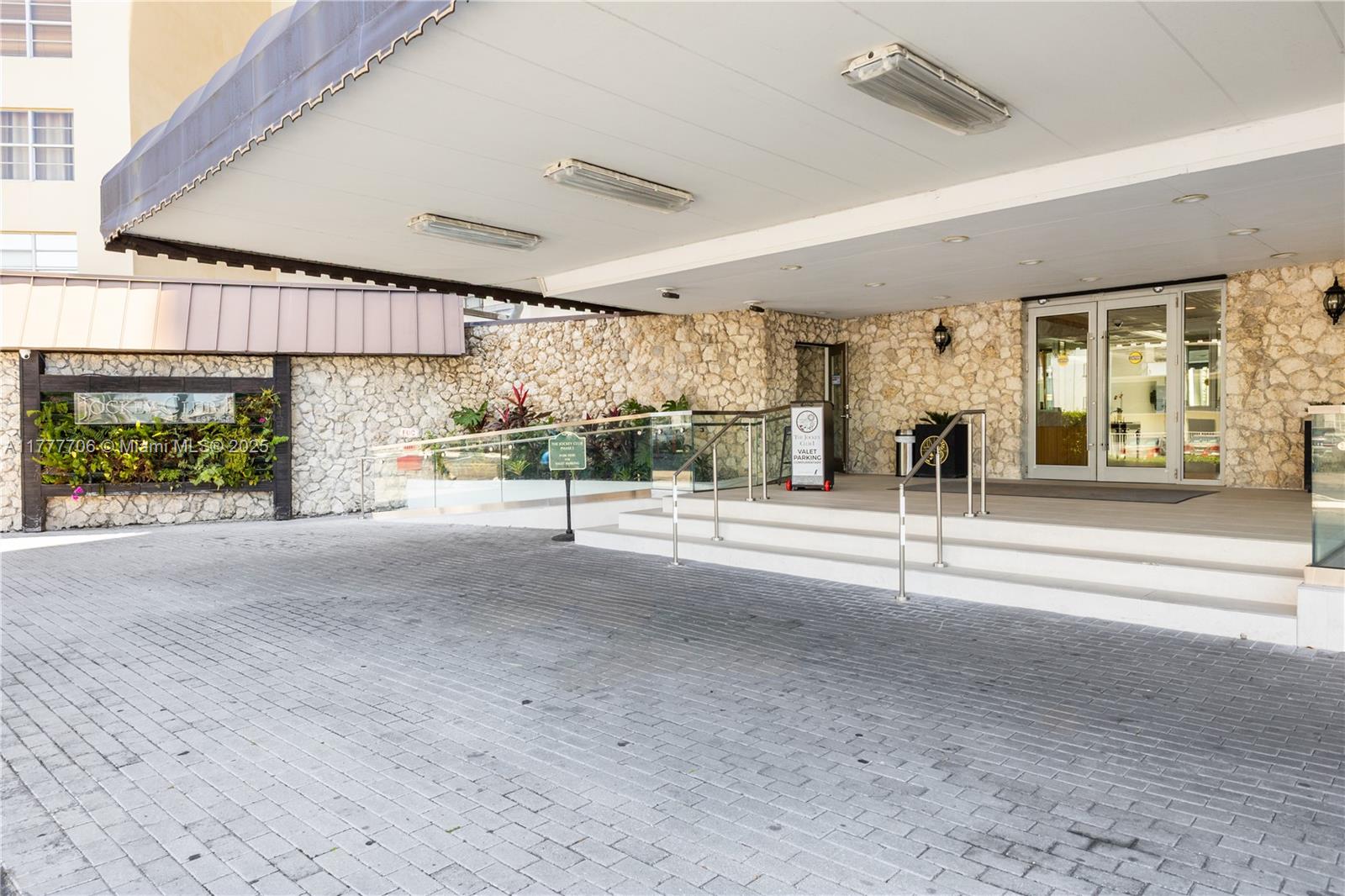 JOCKEY CLUB CONDO - Residential