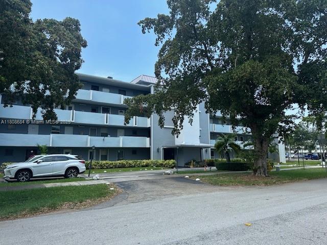 Rental Property at 1601 Ne 191 St B406, Miami, Broward County, Florida - Bedrooms: 1 
Bathrooms: 2  - $1,650 MO.