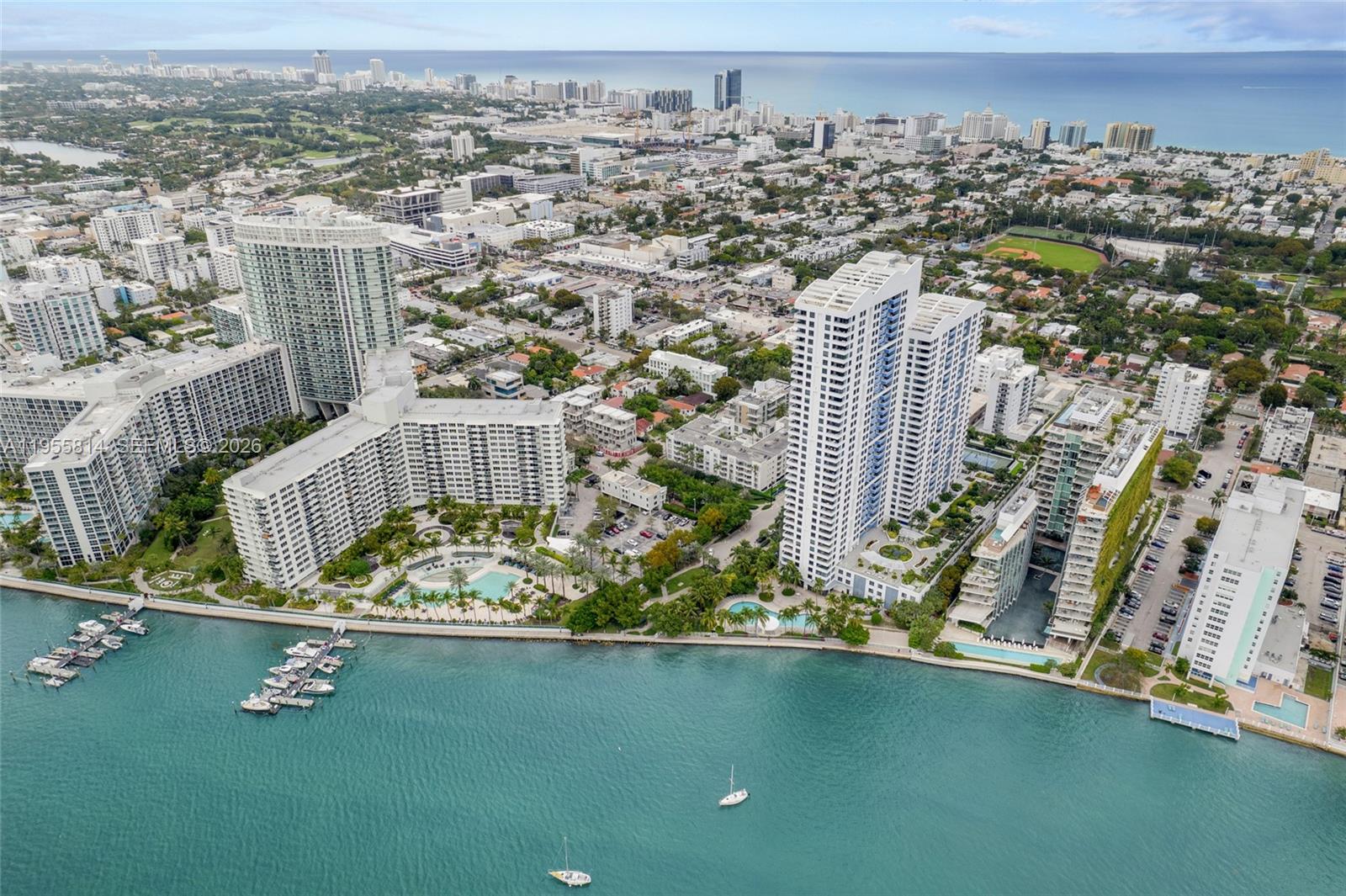 ¤THE WAVERLY AT SOUTH BEAC - Residential