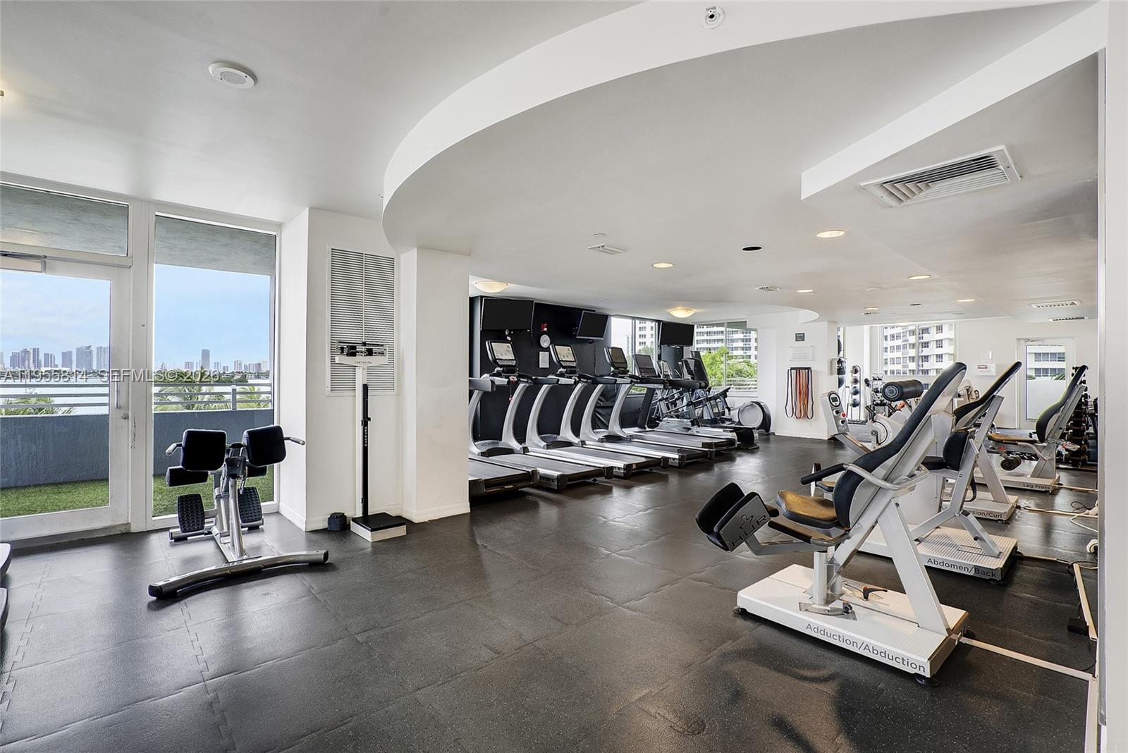 ¤THE WAVERLY AT SOUTH BEAC - Residential