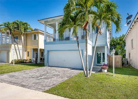Photo of 3179 NE 4th St, Homestead, FL 33033 (MLS # A12019366)