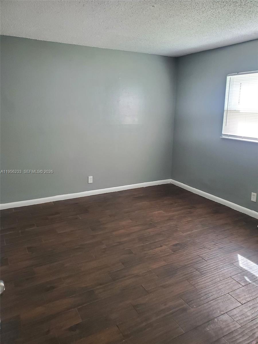 CHERRYTREE CONDO - Residential