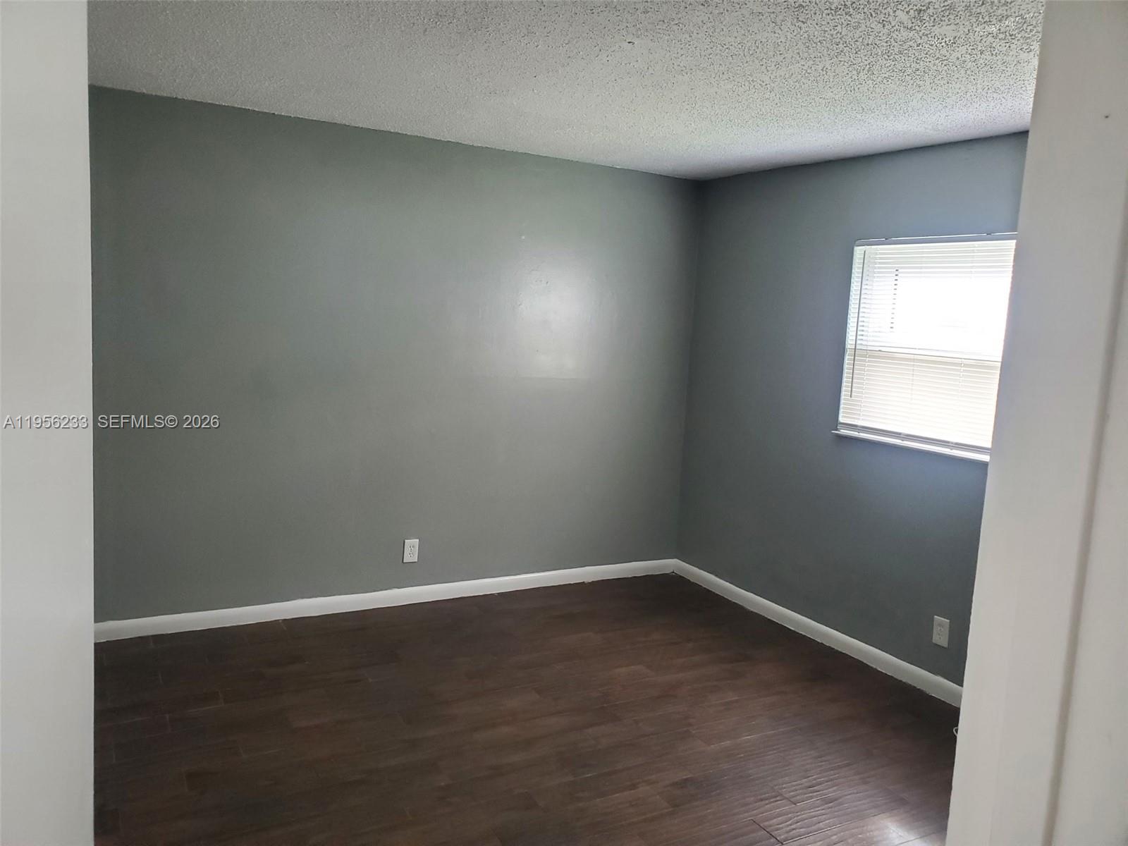 CHERRYTREE CONDO - Residential