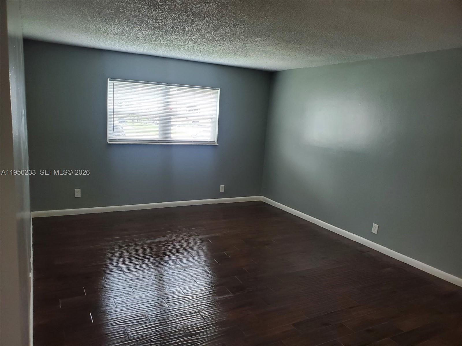 CHERRYTREE CONDO - Residential