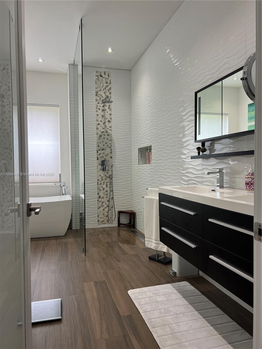 STONERIDGE LAKE ESTATES P - Residential Lease