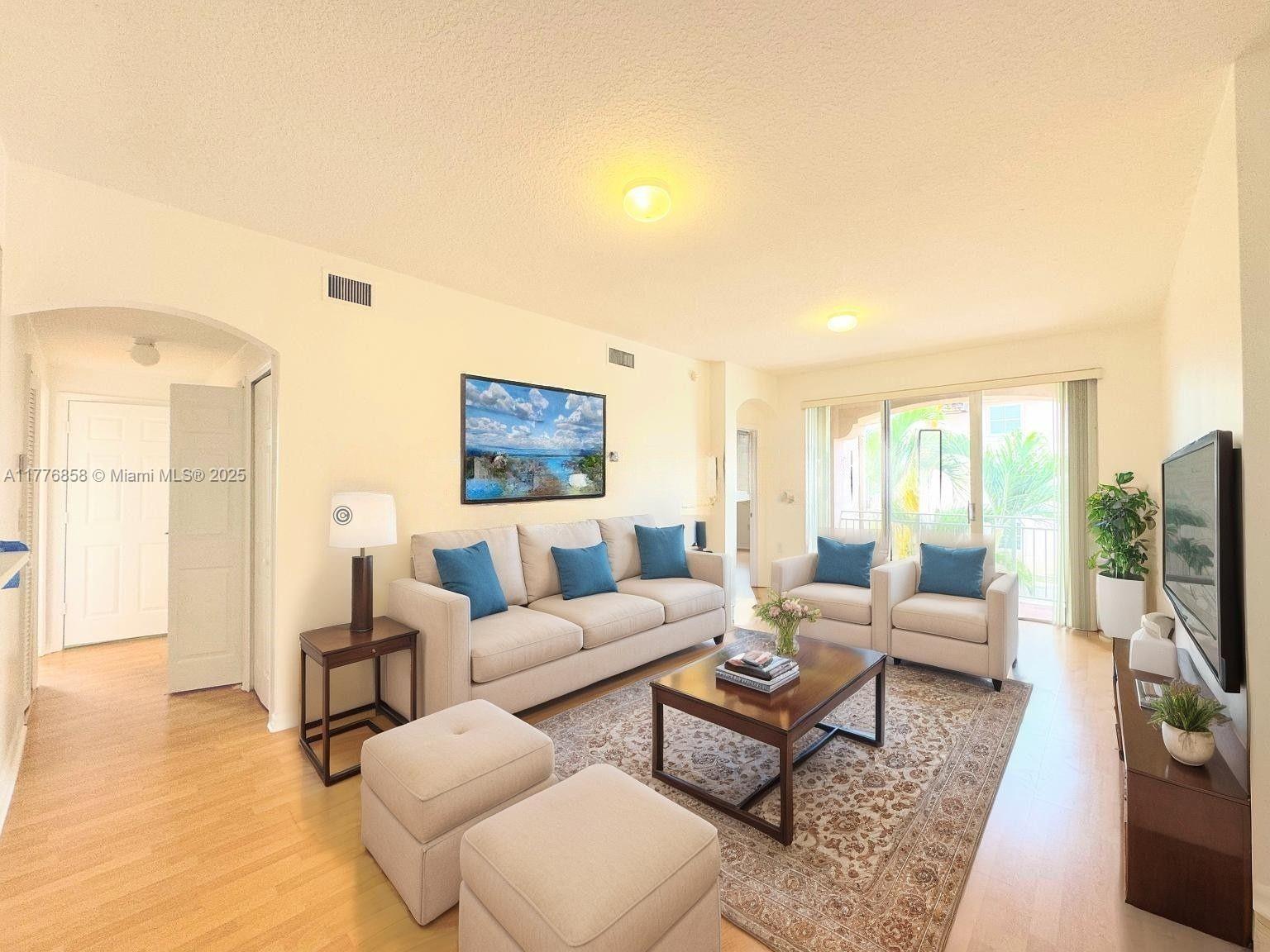 Rental Property at 6720 Nw 114th Ave 824, Doral, Miami-Dade County, Florida - Bedrooms: 3 
Bathrooms: 2  - $3,000 MO.