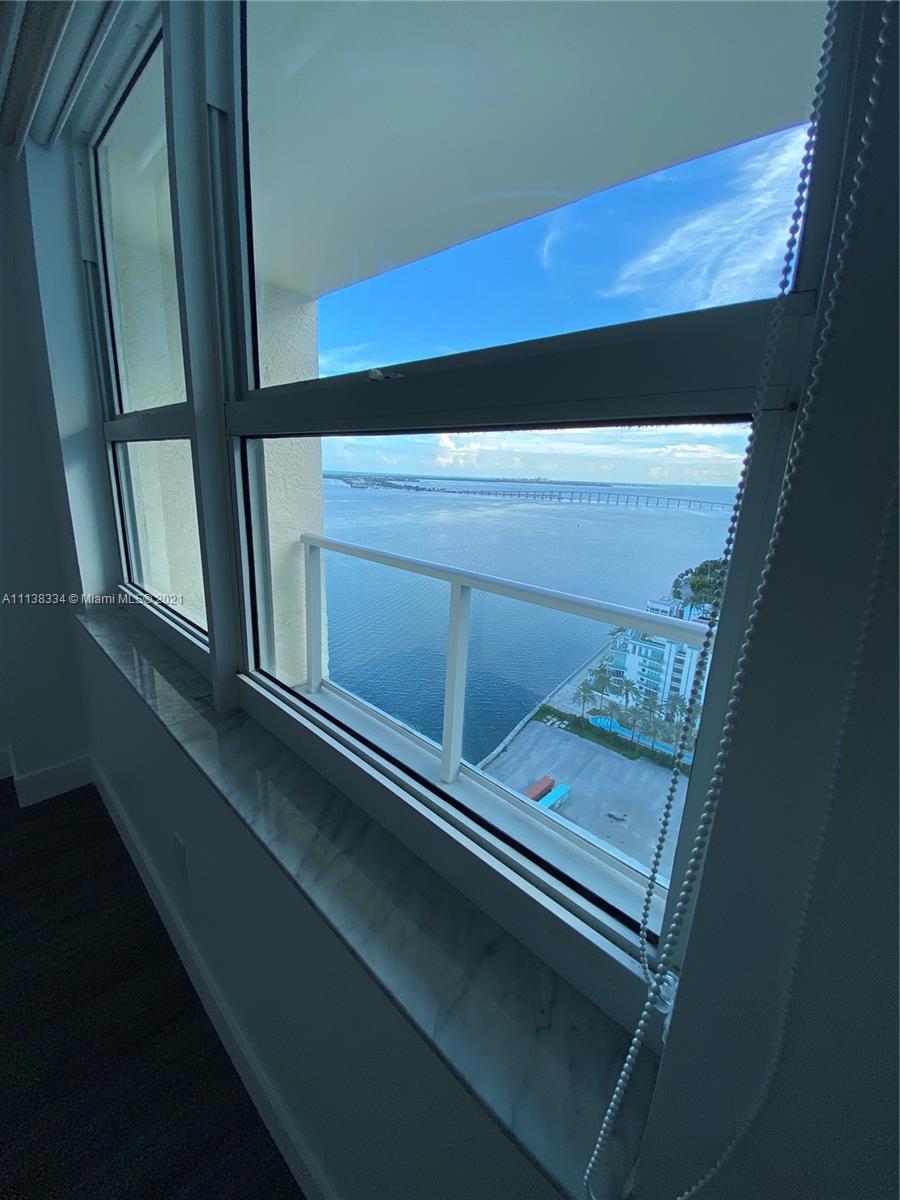 THE MARK ON BRICKELL COND - Residential Lease