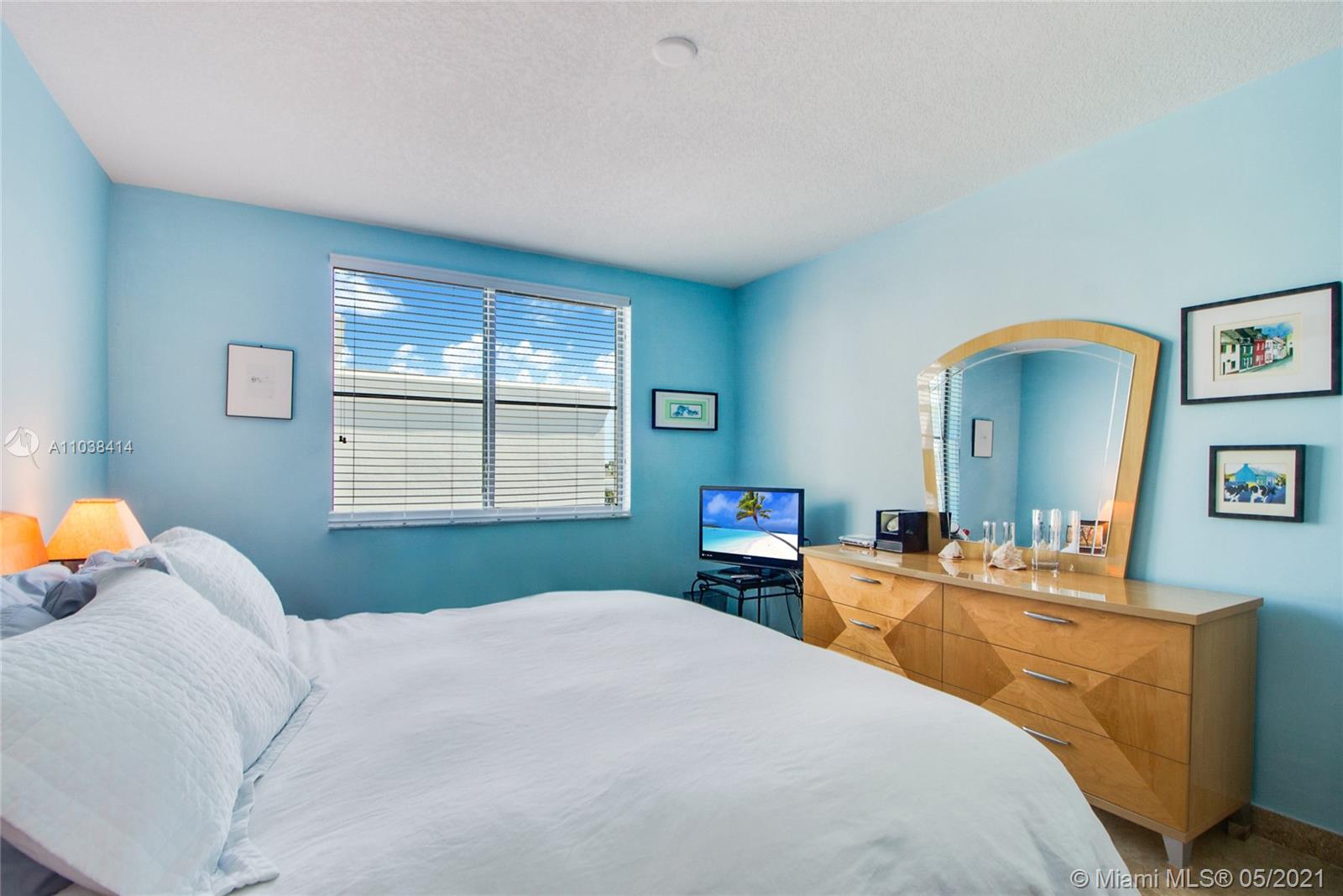 THE COSMOPOLITAN RESIDENC - Residential