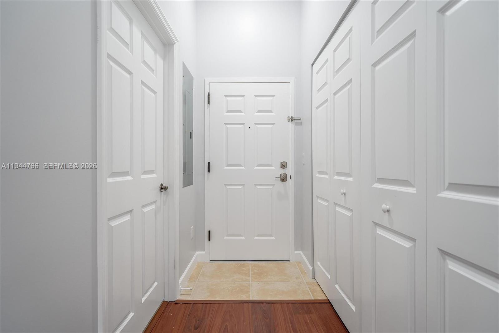 COLONNADE AT DADELAND SW - Residential