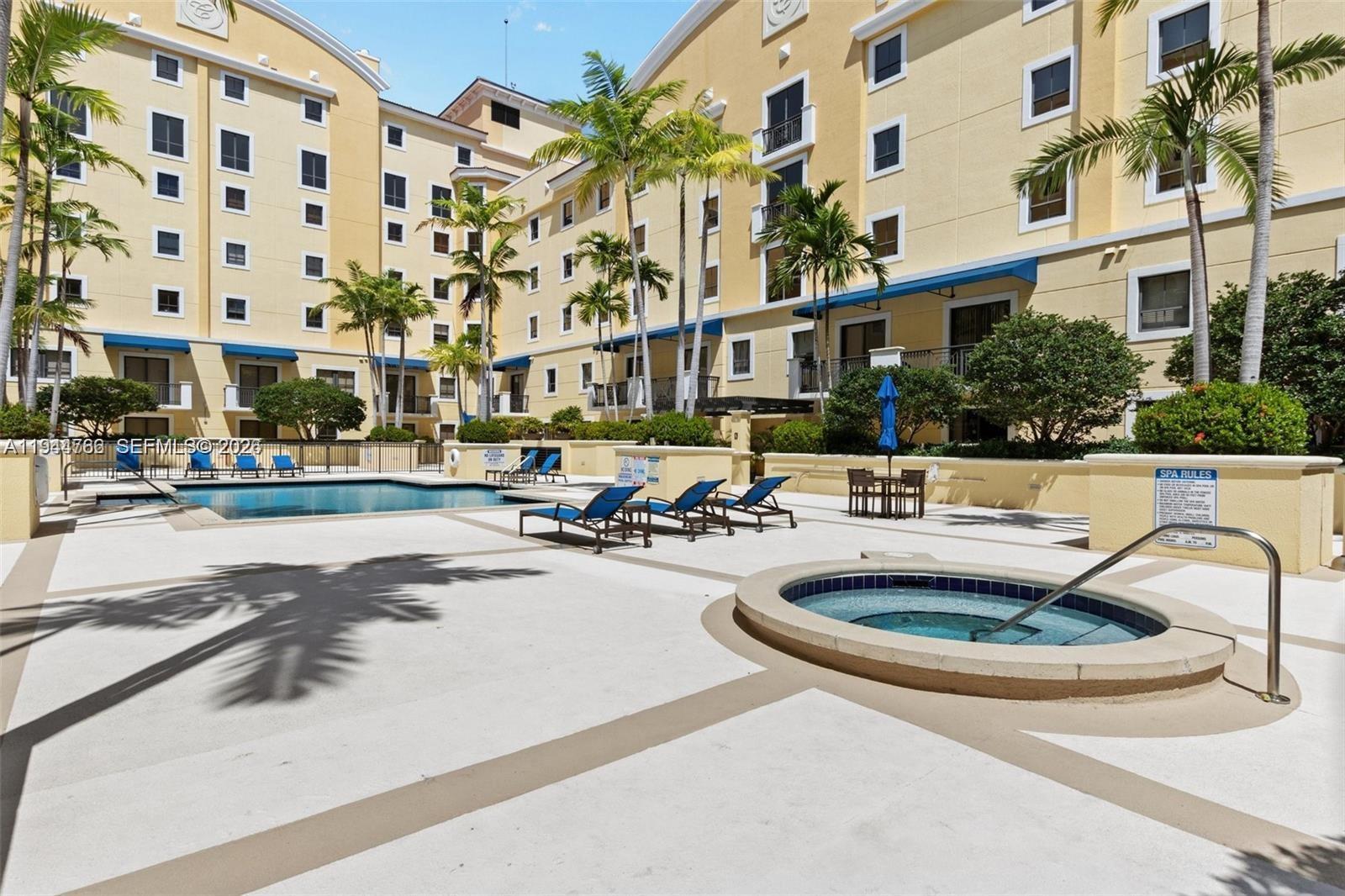 COLONNADE AT DADELAND SW - Residential