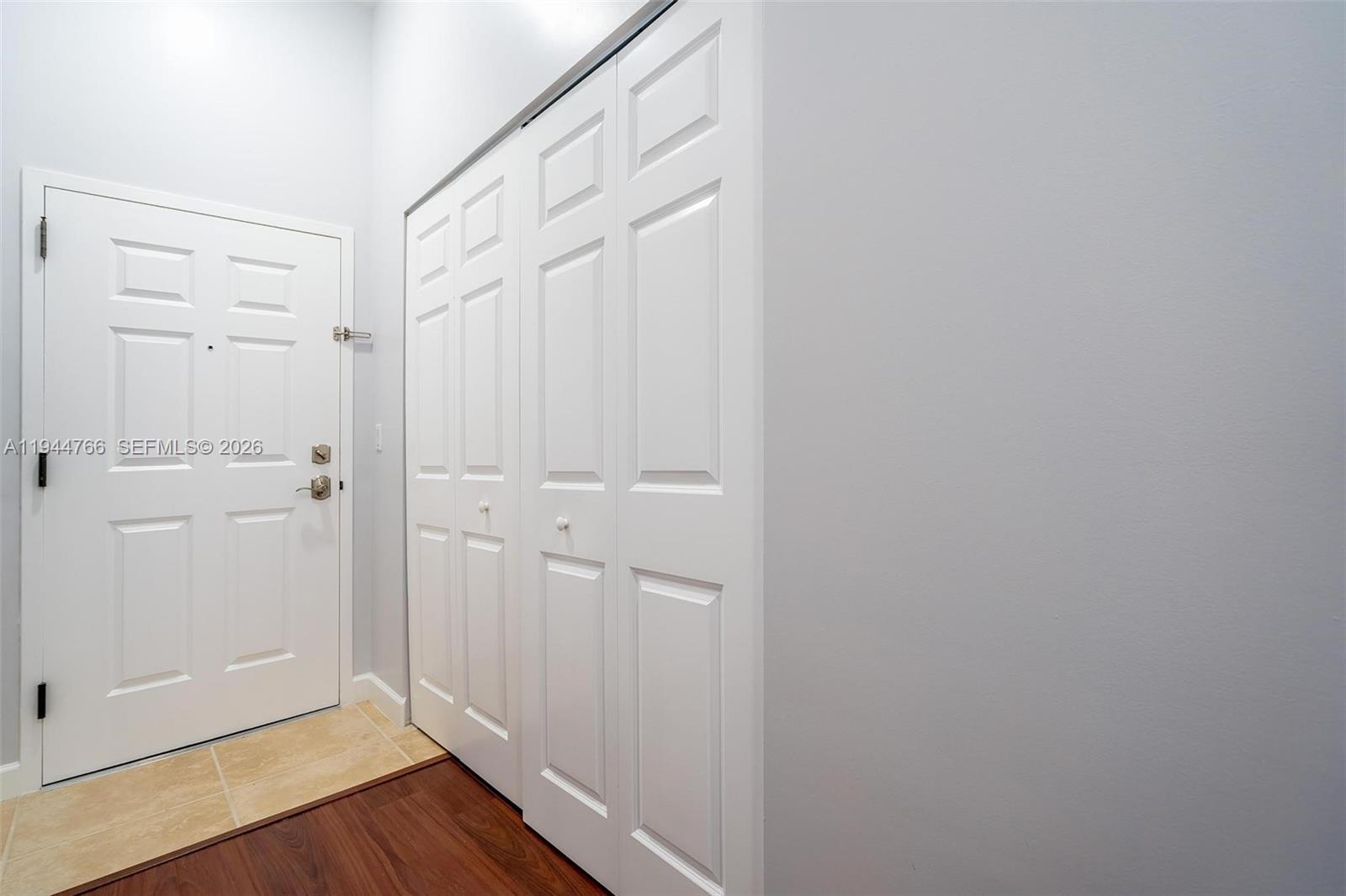 COLONNADE AT DADELAND SW - Residential