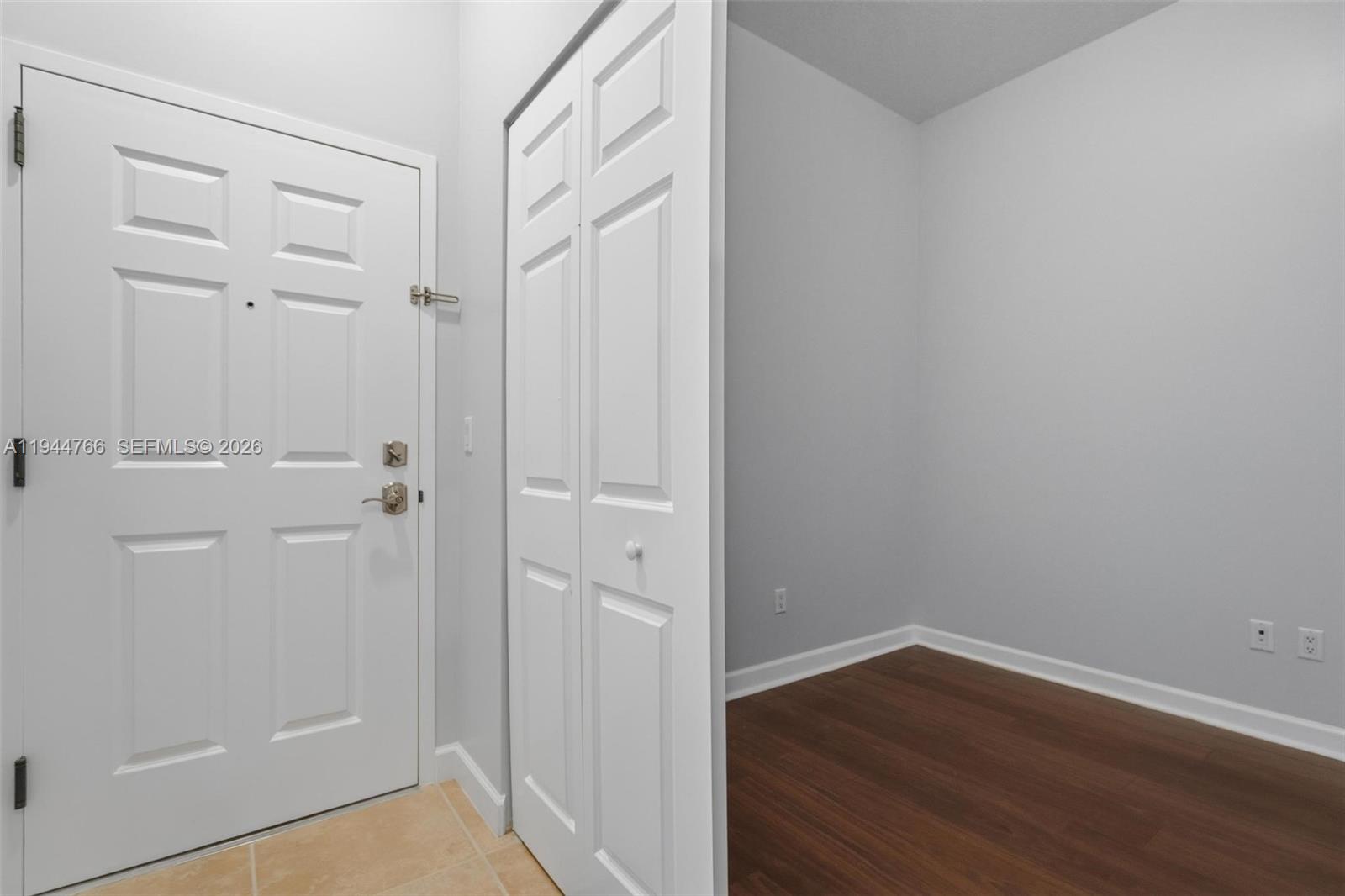 COLONNADE AT DADELAND SW - Residential