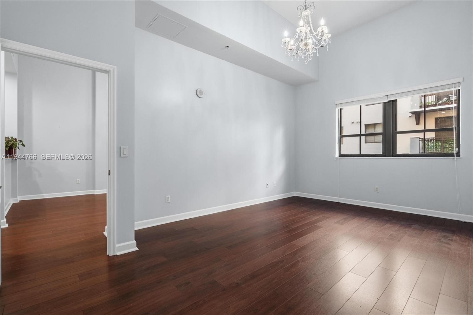 COLONNADE AT DADELAND SW - Residential