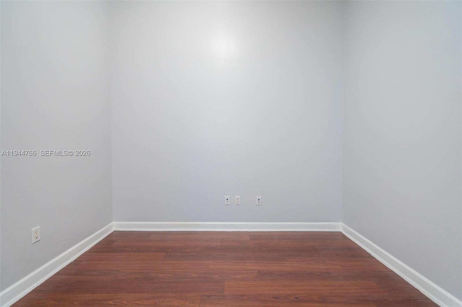 COLONNADE AT DADELAND SW - Residential