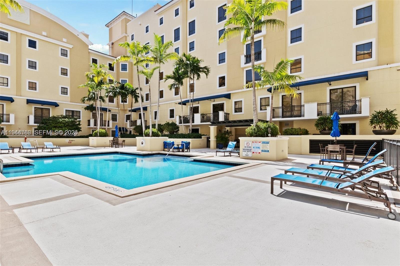 COLONNADE AT DADELAND SW - Residential