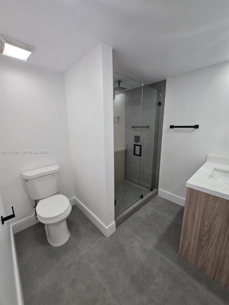 LAKE VIEW OF CALIF CLUB C - Residential Lease