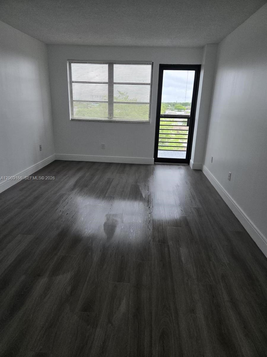 LAKE VIEW OF CALIF CLUB C - Residential Lease