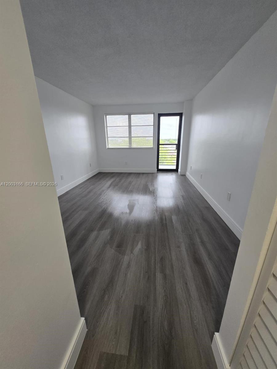 LAKE VIEW OF CALIF CLUB C - Residential Lease