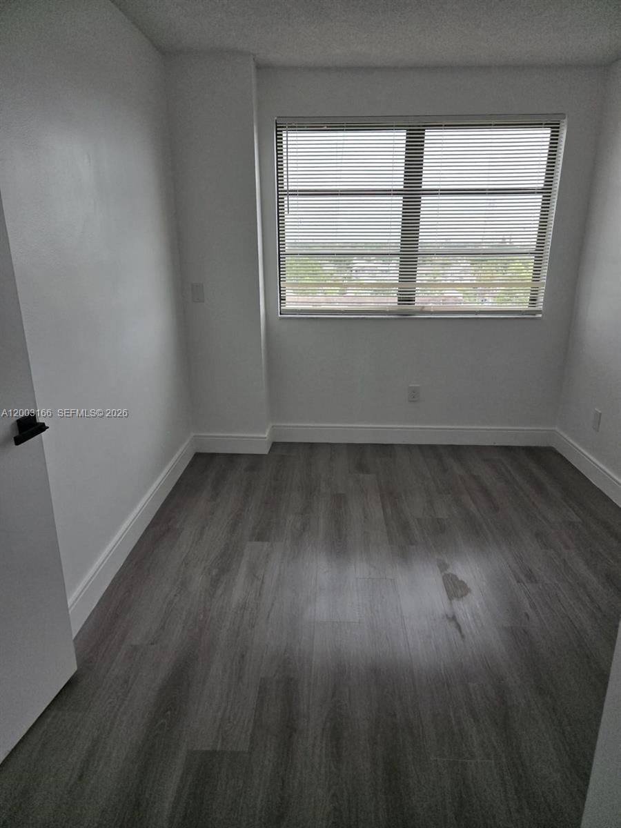 LAKE VIEW OF CALIF CLUB C - Residential Lease