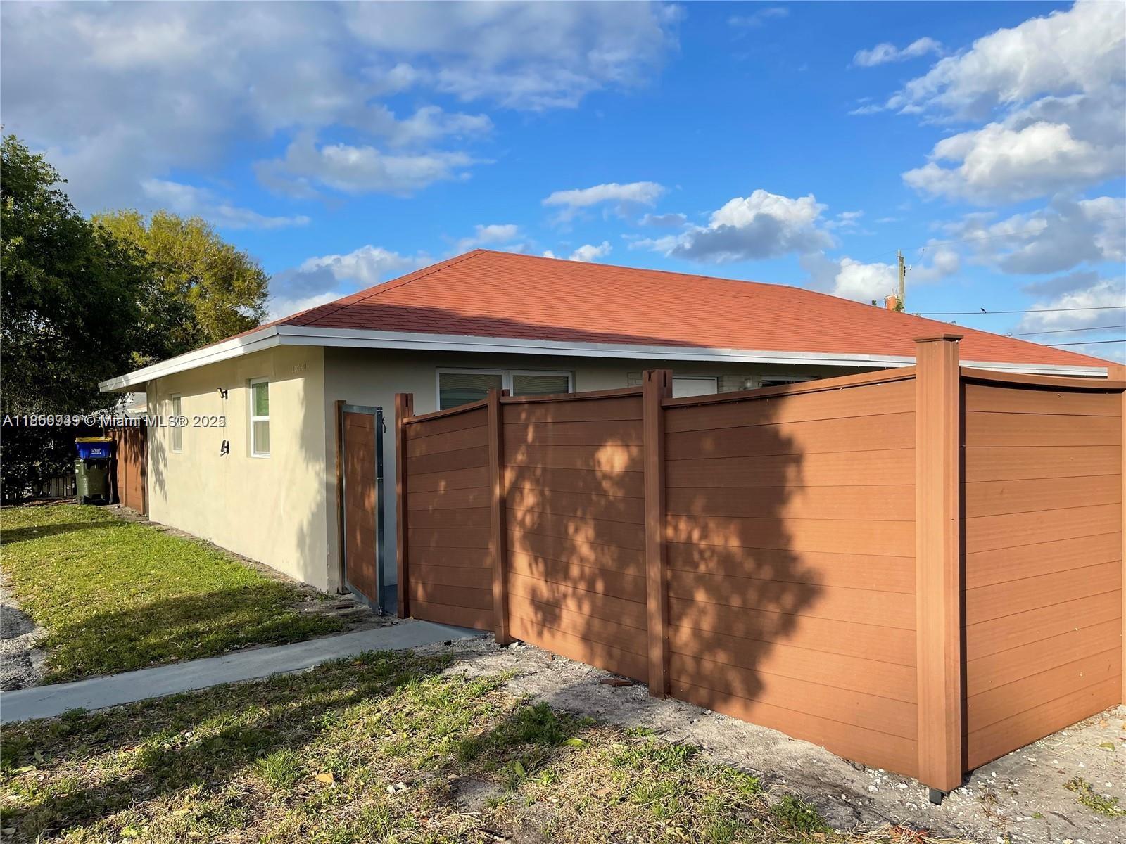 SEACREST PARK - Residential Lease