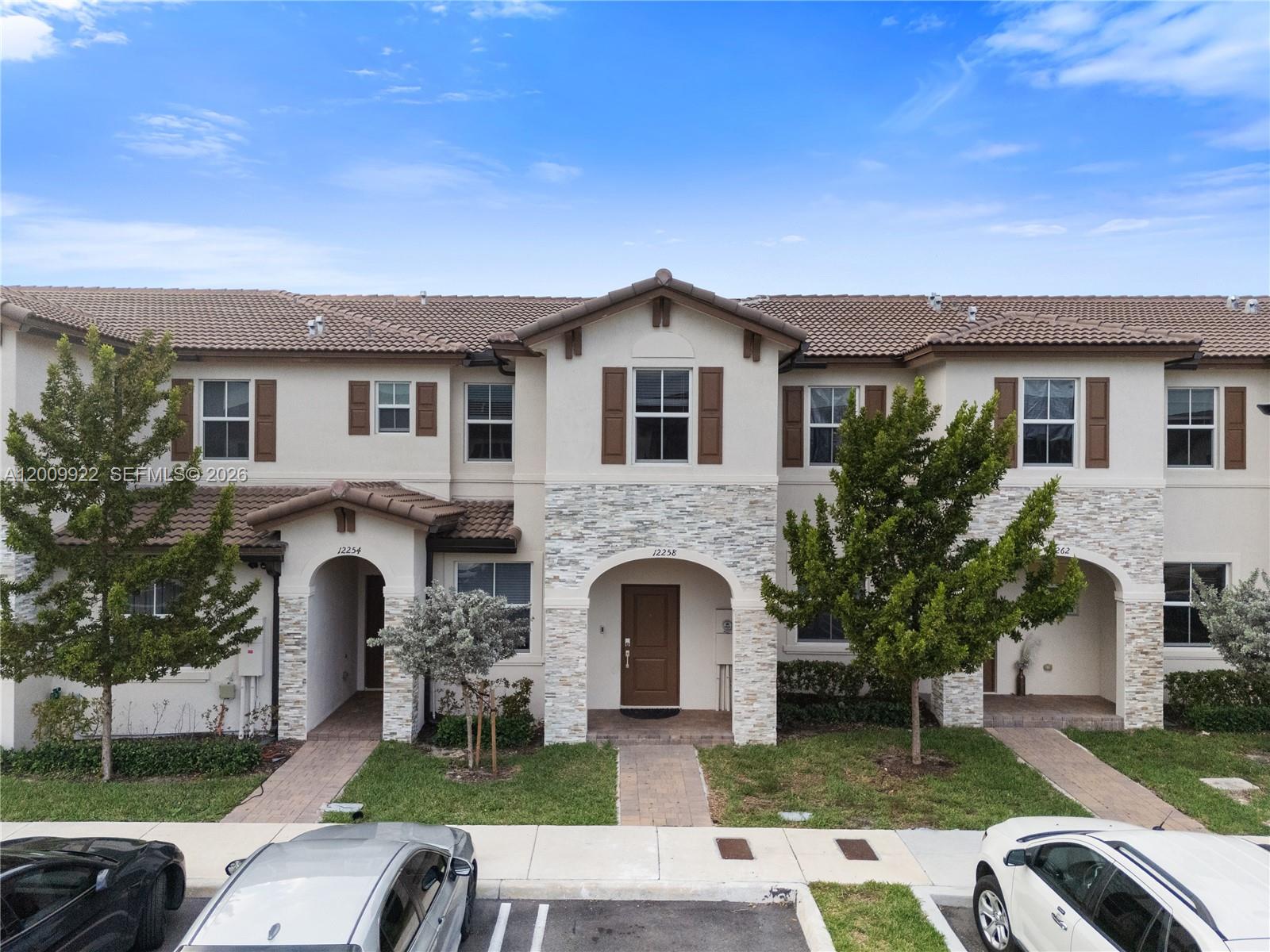 GOLF PARK SEC 1 - Residential