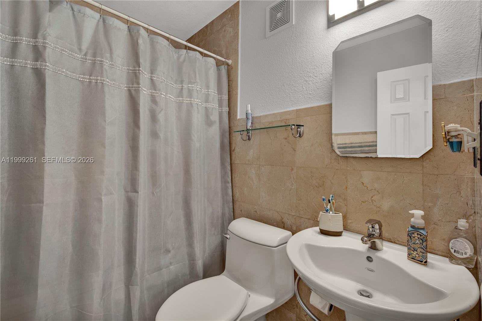 COSTA DEL SOL CONDO NO 1 - Residential Lease