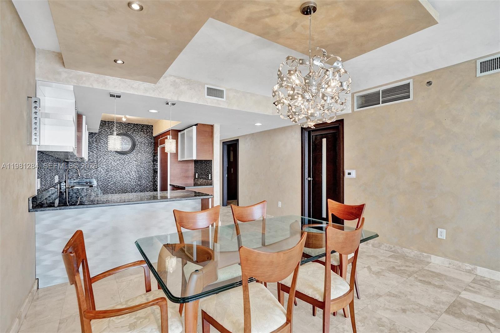 BEACH CLUB CONDO - Residential Lease