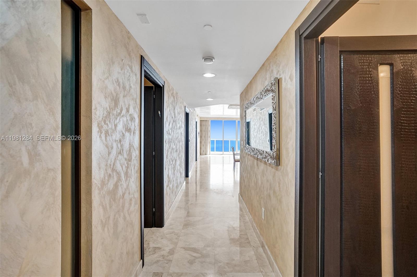 BEACH CLUB CONDO - Residential Lease