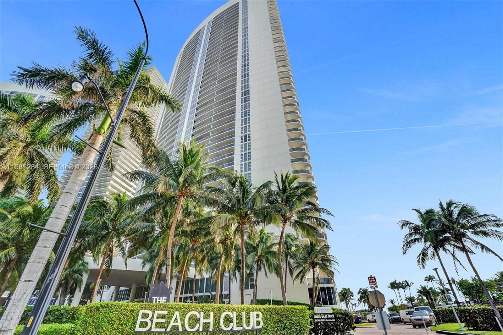 BEACH CLUB CONDO - Residential Lease