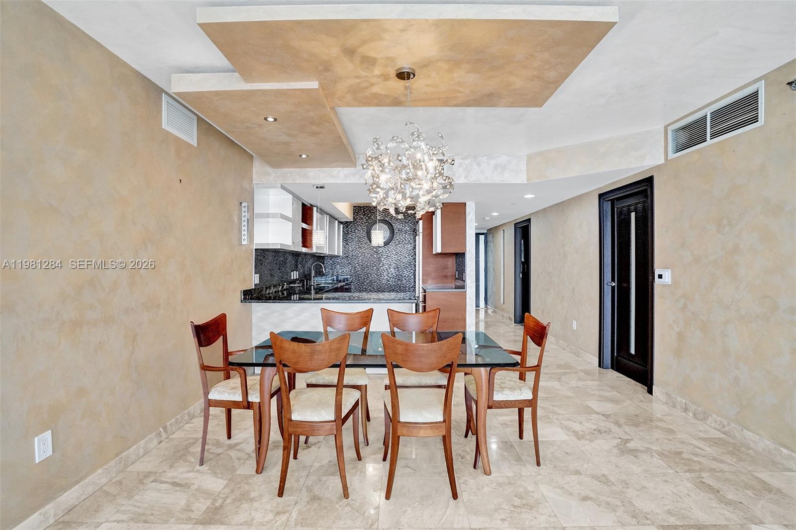 BEACH CLUB CONDO - Residential Lease