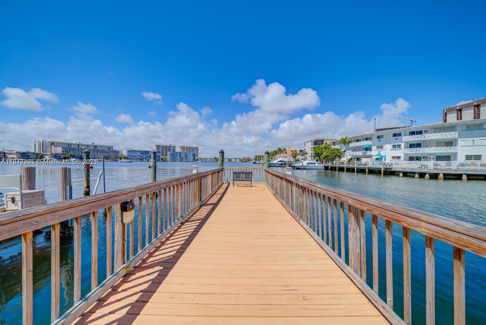 LAKE POINT TOWER CONDOMIN - Residential