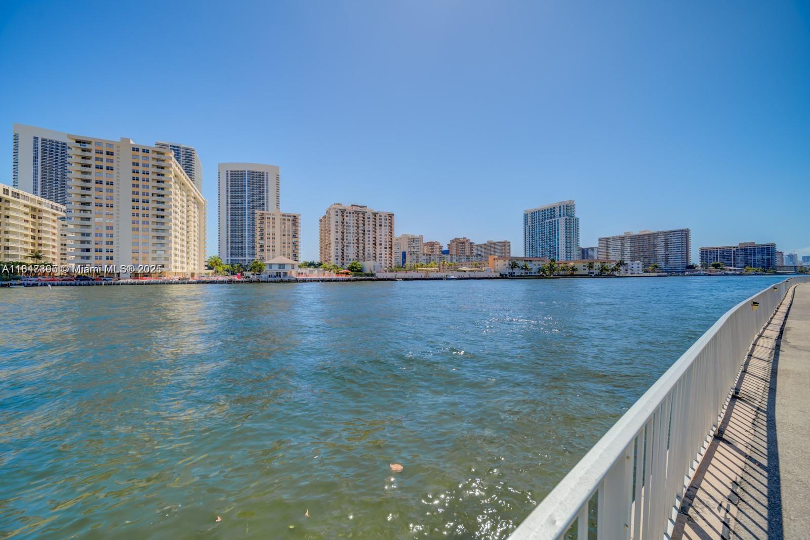 100 Golden Isles Dr 808