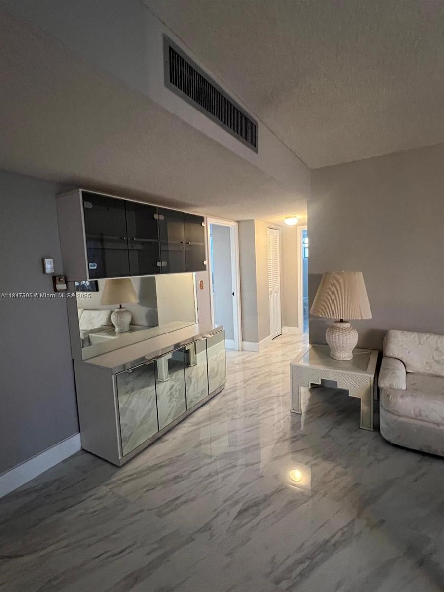 LAKE POINT TOWER CONDOMIN - Residential