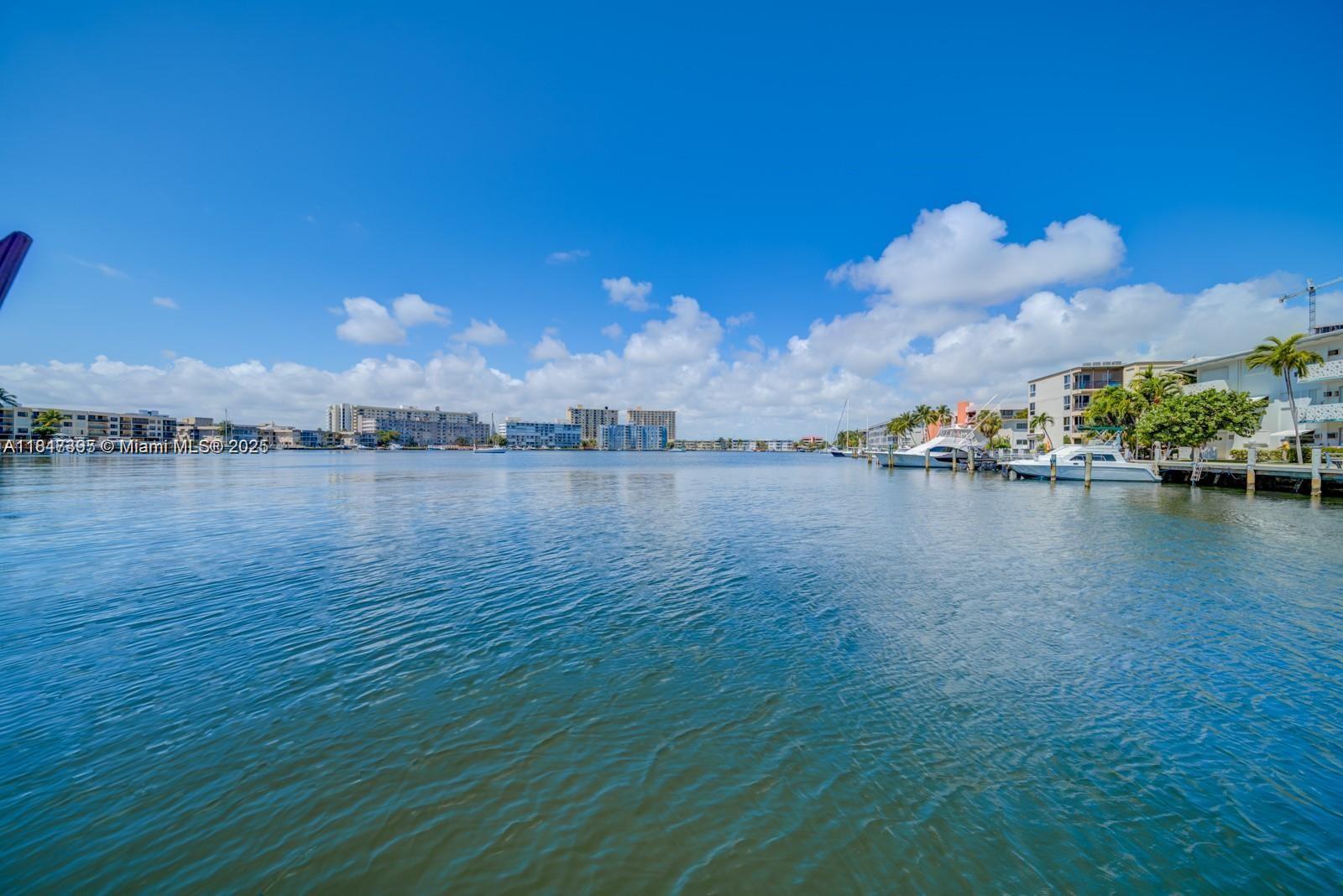 LAKE POINT TOWER CONDOMIN - Residential