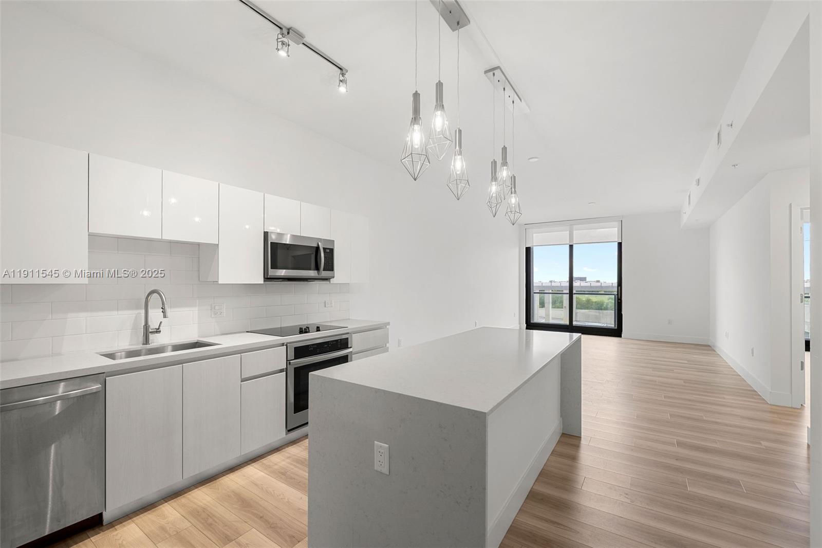 Slate Hallandale - Residential Lease